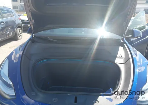 2021 Tesla Model Y Long Range Dual Motor All-Wheel Drive from USA, damaged, VIN 5YJYGDEE2MF197688